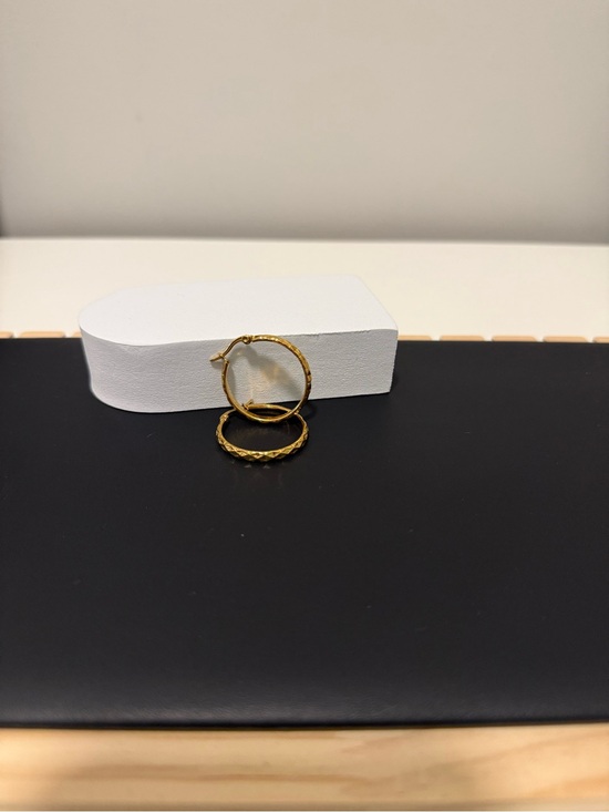 Jewelry - Gold Textured Hoop Earrings - Women Jewelry
